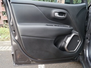 Jeep Renegade 1,3 Turbo GSE 180 KM AWD &ndash; Jeep XS...
