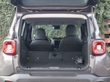 Jeep Renegade 1,3 Turbo GSE 180 KM AWD &ndash; Jeep XS...