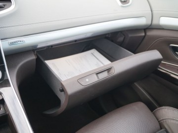 Renault Espace 1,8 Energy TCE 225 KM &ndash; Dla ceniących luksus i wygodę