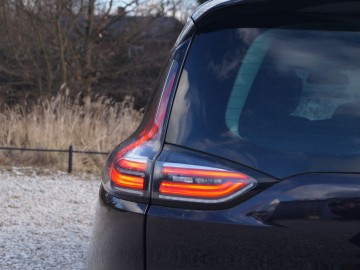 Renault Espace 1,8 Energy TCE 225 KM &ndash; Dla ceniących luksus i wygodę