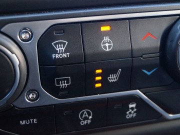 Jeep Wrangler Rubicon 2,2 MultiJet&ndash; Legenda...
