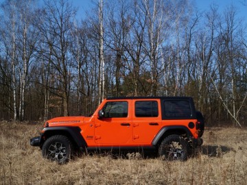 Jeep Wrangler Rubicon 2,2 MultiJet&ndash; Legenda...