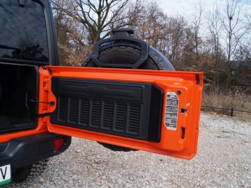 Jeep Wrangler Rubicon 2,2 MultiJet&ndash; Legenda...