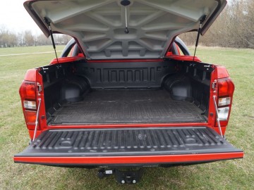 Isuzu D-MAX II Double Cab FL 1.9 DDI 163 KM &ndash; Do zadań specjalnych