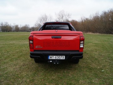Isuzu D-MAX II Double Cab FL 1.9 DDI 163 KM &ndash; Do zadań specjalnych