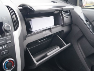Isuzu D-MAX II Double Cab FL 1.9 DDI 163 KM &ndash; Do zadań specjalnych