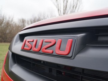 Isuzu D-MAX II Double Cab FL 1.9 DDI 163 KM &ndash; Do zadań specjalnych