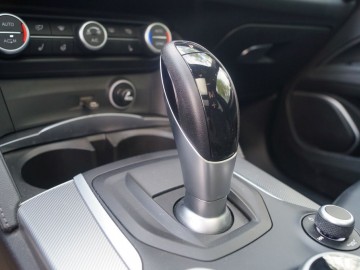 Alfa Romeo Stelvio 2,0T 280 KM AT8 AWD - Po prostu Alfa