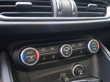 Alfa Romeo Stelvio 2,0T 280 KM AT8 AWD - Po prostu Alfa