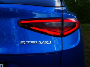 Alfa Romeo Stelvio 2,0T 280 KM AT8 AWD - Po prostu Alfa