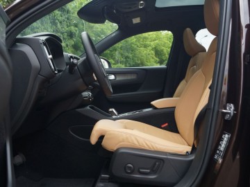 Volvo XC40 Inscription T5 247 KM ADW 8AT &ndash; Mniejszy nie znaczy mały