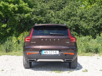 Volvo XC40 Inscription T5 247 KM ADW 8AT &ndash; Mniejszy nie znaczy mały