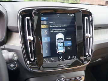 Volvo XC40 Inscription T5 247 KM ADW 8AT &ndash; Mniejszy nie znaczy mały