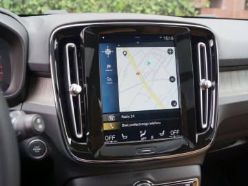 Volvo XC40 Inscription T5 247 KM ADW 8AT &ndash; Mniejszy nie znaczy mały