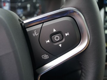 Volvo XC40 Inscription T5 247 KM ADW 8AT &ndash; Mniejszy nie znaczy mały