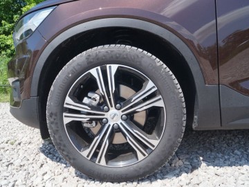 Volvo XC40 Inscription T5 247 KM ADW 8AT &ndash; Mniejszy nie znaczy mały