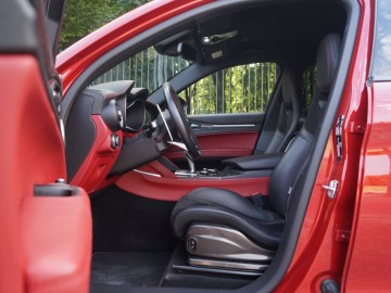 Alfa Romeo Stelvio QV 2,9 V6 Bi-Turbo AT8 510 KM &ndash; Bezkompromisowy
