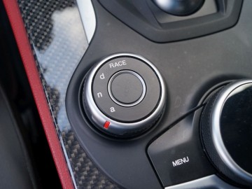 Alfa Romeo Stelvio QV 2,9 V6 Bi-Turbo AT8 510 KM &ndash; Bezkompromisowy