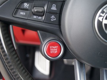Alfa Romeo Stelvio QV 2,9 V6 Bi-Turbo AT8 510 KM &ndash; Bezkompromisowy