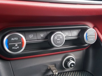 Alfa Romeo Stelvio QV 2,9 V6 Bi-Turbo AT8 510 KM &ndash; Bezkompromisowy