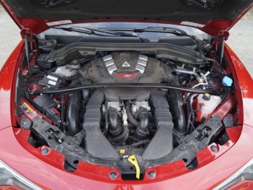 Alfa Romeo Stelvio QV 2,9 V6 Bi-Turbo AT8 510 KM &ndash; Bezkompromisowy