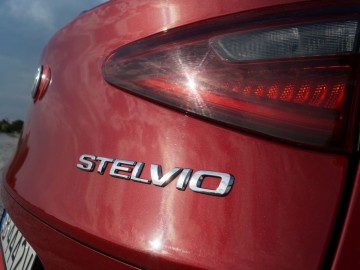 Alfa Romeo Stelvio QV 2,9 V6 Bi-Turbo AT8 510 KM &ndash; Bezkompromisowy