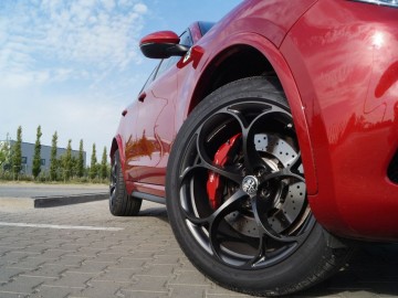Alfa Romeo Stelvio QV 2,9 V6 Bi-Turbo AT8 510 KM &ndash; Bezkompromisowy