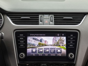 Skoda Octavia Scout 2,0 TSI 190 KM 4x4 DSG7 - Alternatywa