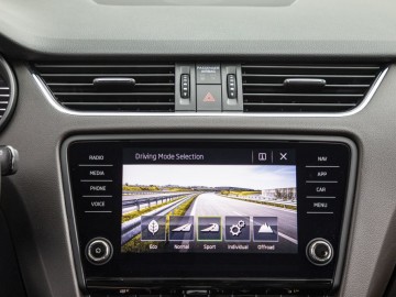 Skoda Octavia Scout 2,0 TSI 190 KM 4x4 DSG7 - Alternatywa