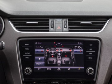 Skoda Octavia Scout 2,0 TSI 190 KM 4x4 DSG7 - Alternatywa