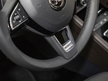 Skoda Octavia Scout 2,0 TSI 190 KM 4x4 DSG7 - Alternatywa