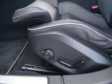Volvo S60 T5 2,0 R-Design 250 KM 8AT &ndash; ,,Światowiec&rdquo;