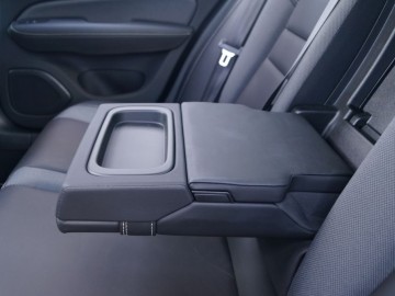 Volvo S60 T5 2,0 R-Design 250 KM 8AT &ndash; ,,Światowiec&rdquo;