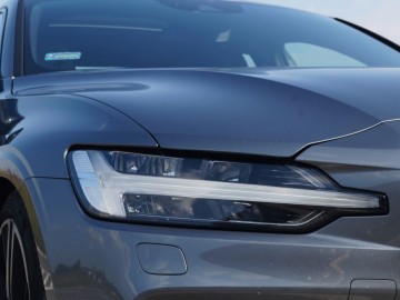 Volvo S60 T5 2,0 R-Design 250 KM 8AT &ndash; ,,Światowiec&rdquo;