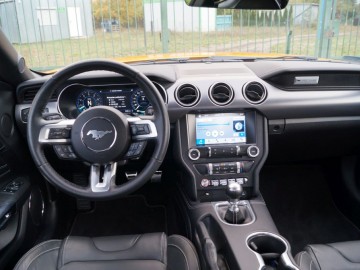 Ford Mustang Fastback GT 5.0 V8 450 KM - &nbsp;Narowisty niczym Mustang...