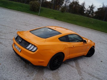 Ford Mustang Fastback GT 5.0 V8 450 KM - &nbsp;Narowisty niczym Mustang...
