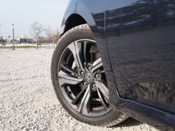 Honda Civic sedan 4d 1,5 i-VTEC 182 KM CVT &ndash; Nowa jakość