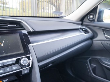 Honda Civic sedan 4d 1,5 i-VTEC 182 KM CVT &ndash; Nowa jakość