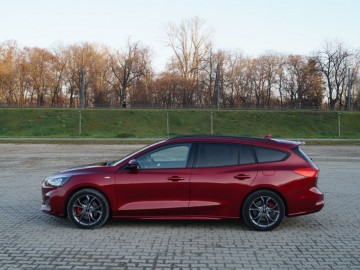 Ford Focus Kombi Titanium 1,5 EcoBoost 182 KM MT6 &ndash; Rodzinne rozwiązanie&nbsp;