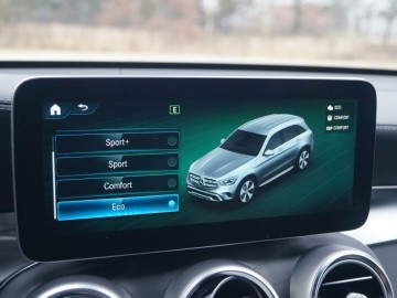 Mercedes Benz GLC 200 4Matic (X253)&nbsp;197 KM DCT8 Mild Hybrid &ndash; Kierunek przyszłości?