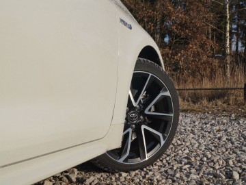 Toyota Corolla TS Kombi Executive 2,0 Hybrid Dynamic Force 184 KM e-CVT &ndash; W nowym kierunku