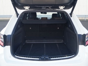 Toyota Corolla TS Kombi Executive 2,0 Hybrid Dynamic Force 184 KM e-CVT &ndash; W nowym kierunku
