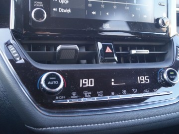 Toyota Corolla TS Kombi Executive 2,0 Hybrid Dynamic Force 184 KM e-CVT &ndash; W nowym kierunku