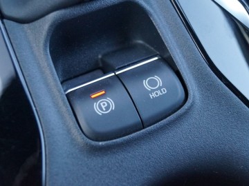 Toyota Corolla TS Kombi Executive 2,0 Hybrid Dynamic Force 184 KM e-CVT &ndash; W nowym kierunku