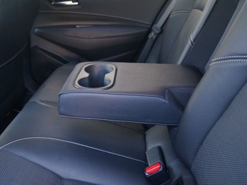 Toyota Corolla TS Kombi Executive 2,0 Hybrid Dynamic Force 184 KM e-CVT &ndash; W nowym kierunku