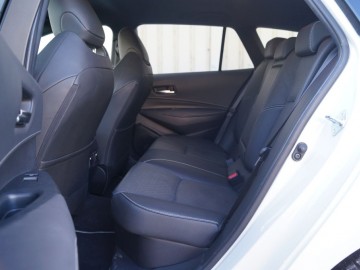 Toyota Corolla TS Kombi Executive 2,0 Hybrid Dynamic Force 184 KM e-CVT &ndash; W nowym kierunku