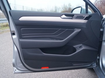 Volkswagen Passat Variant Elegance 2,0 TSI 190 KM DSG7 &ndash; Rodzinne rozwiązanie...