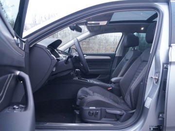 Volkswagen Passat Variant Elegance 2,0 TSI 190 KM DSG7 &ndash; Rodzinne rozwiązanie...