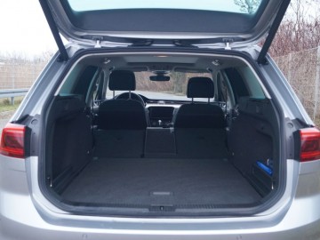 Volkswagen Passat Variant Elegance 2,0 TSI 190 KM DSG7 &ndash; Rodzinne rozwiązanie...