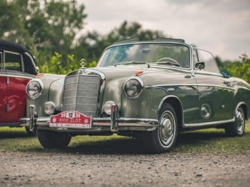 Klasyczne Mercedesy w Janowie Podlaskim